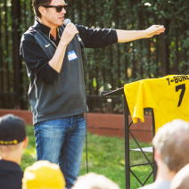 Alumni Tom Barduson tribute